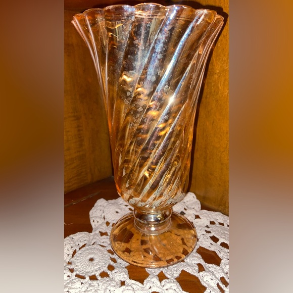 CARNIVAL GLASS VASES - Picture 4 of 4